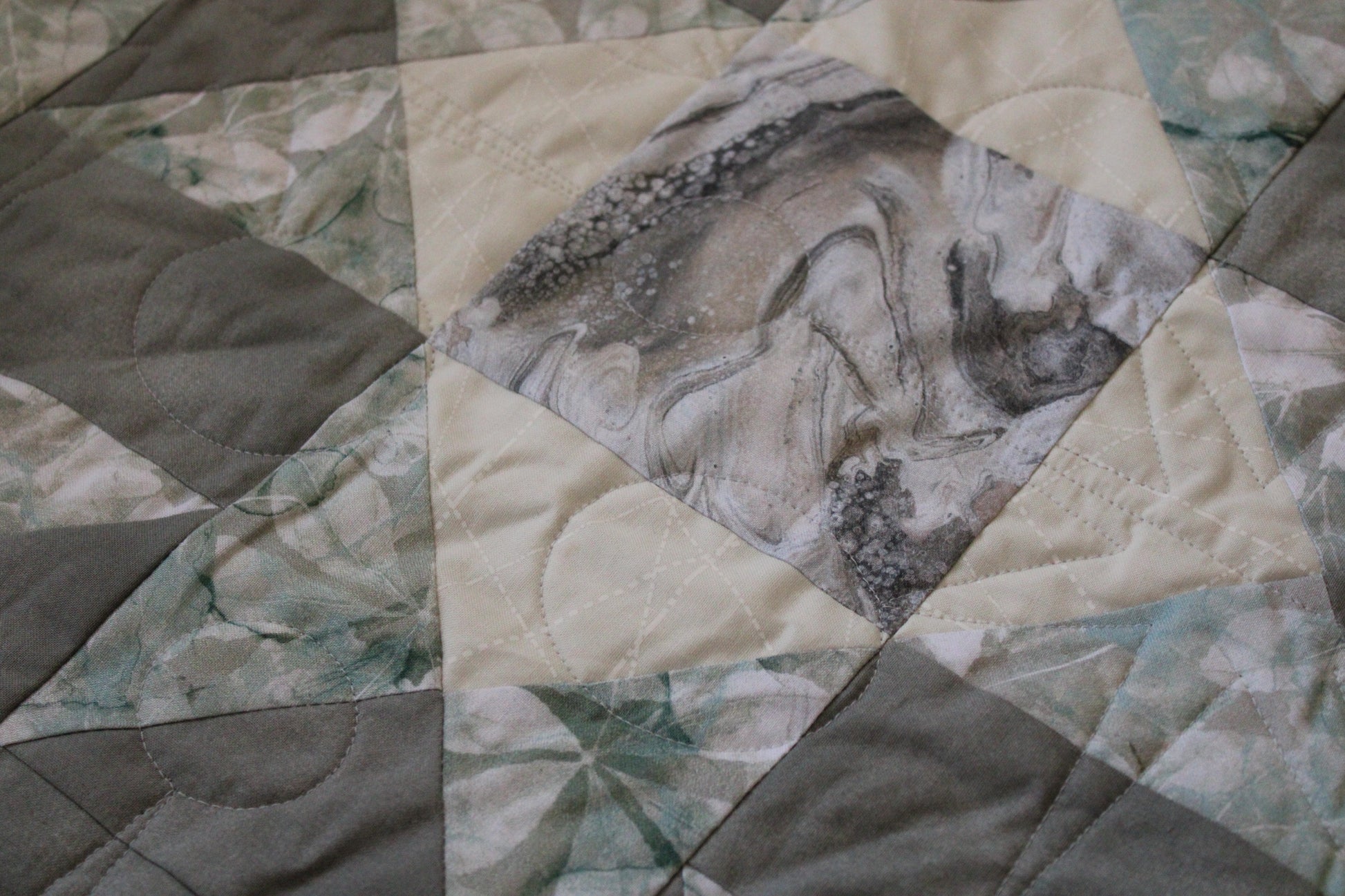 Under the Stars quilt - Close up star 2
